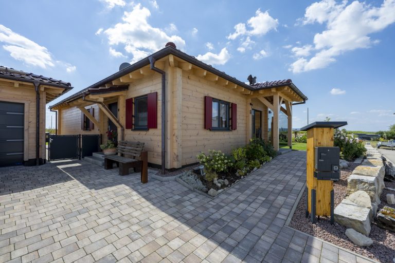 Holzhaus Eingeschossig - Kompaktes Blockhaus | Fullwood Wohnblockhaus